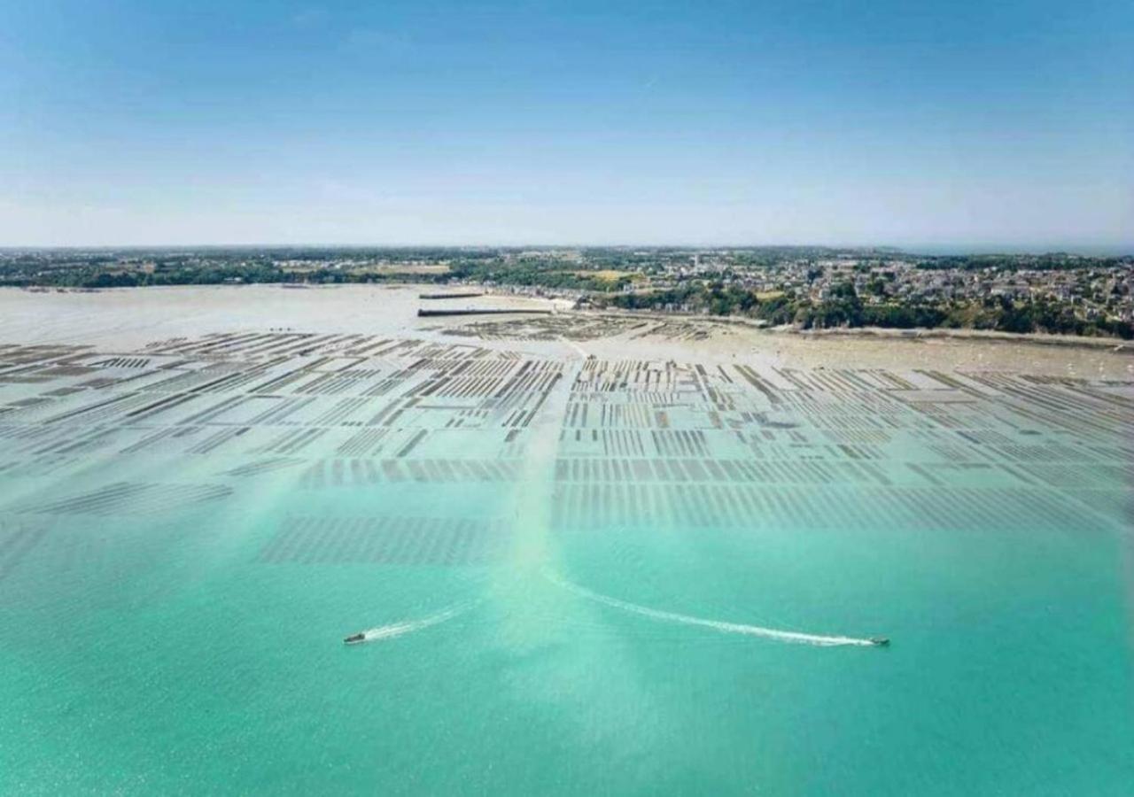 L'Etoile By Mrodbnb - Appart Neuf - Vue Mer - 25M Plage & Resto - Cine - Cheminee - Popcorn Cancale Luaran gambar