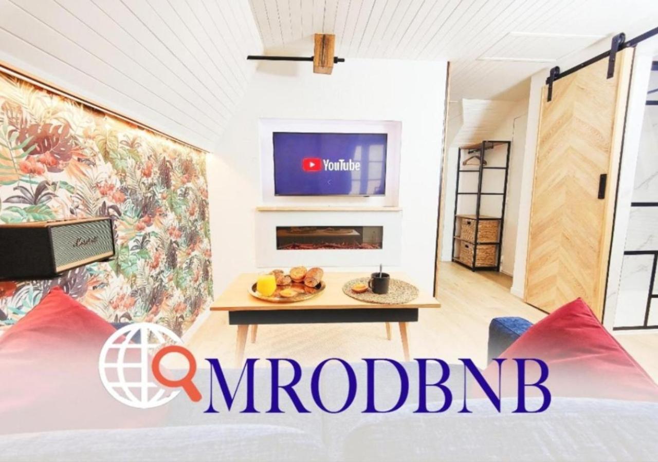 L'Etoile By Mrodbnb - Appart Neuf - Vue Mer - 25M Plage & Resto - Cine - Cheminee - Popcorn Cancale Luaran gambar